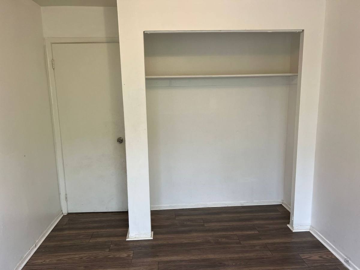 Apartment for rent at 3265 E 143rd St, Cleveland, OH 44120