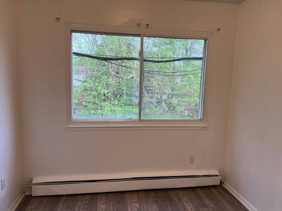 Apartment for rent at 3265 E 143rd St, Cleveland, OH 44120
