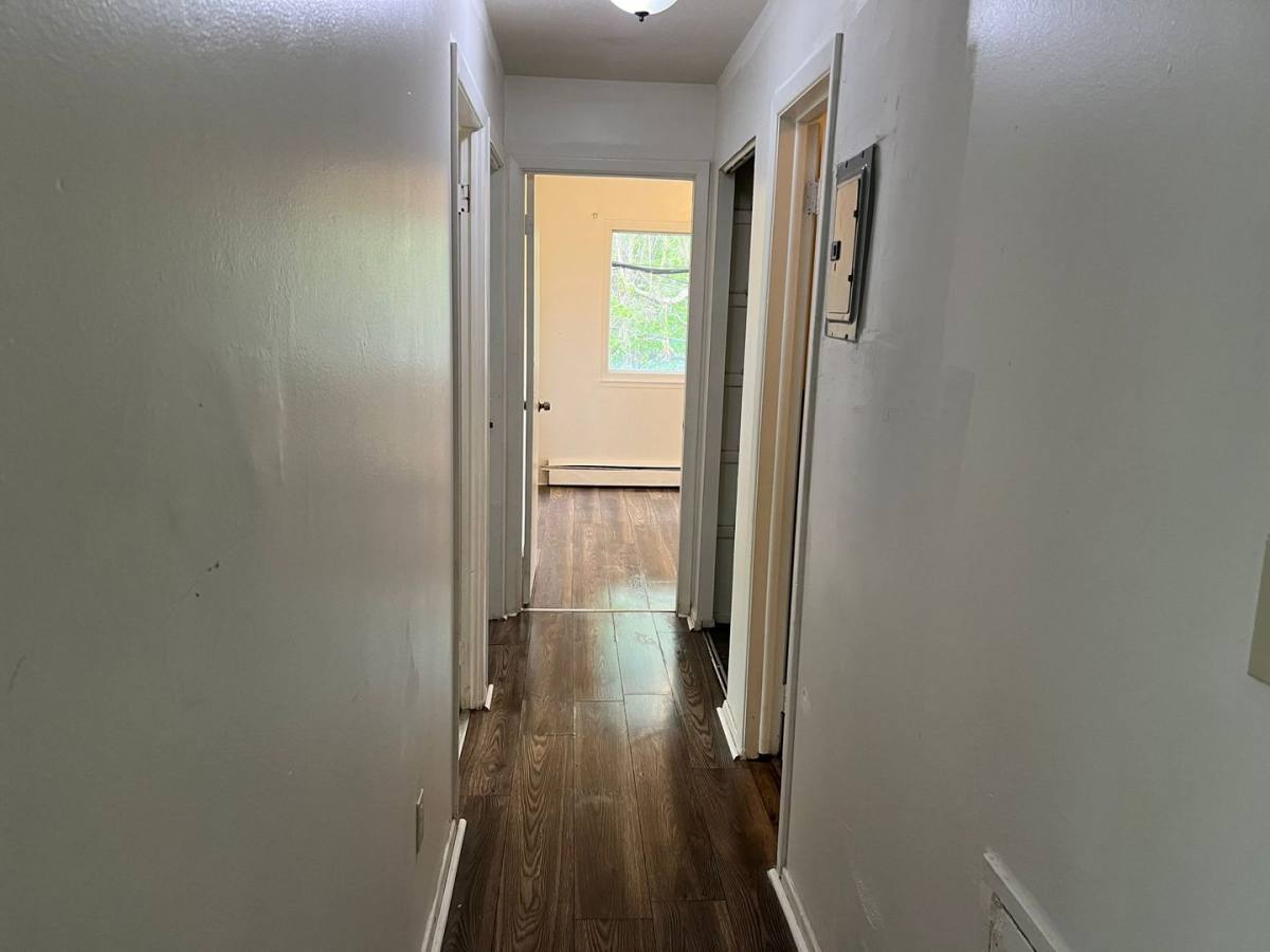 Apartment for rent at 3265 E 143rd St, Cleveland, OH 44120