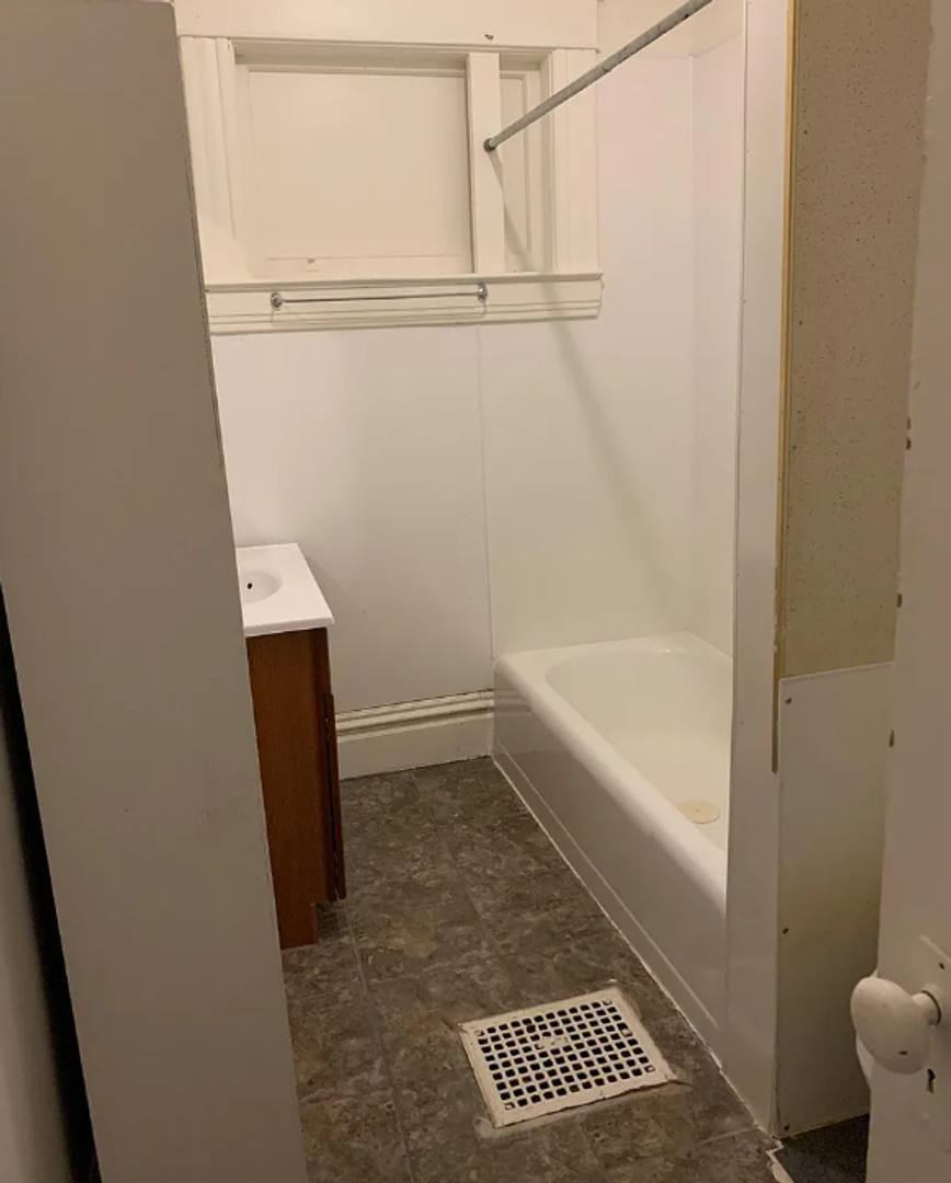 Apartment for rent at 1441 W Macon St, Decatur, IL 62522