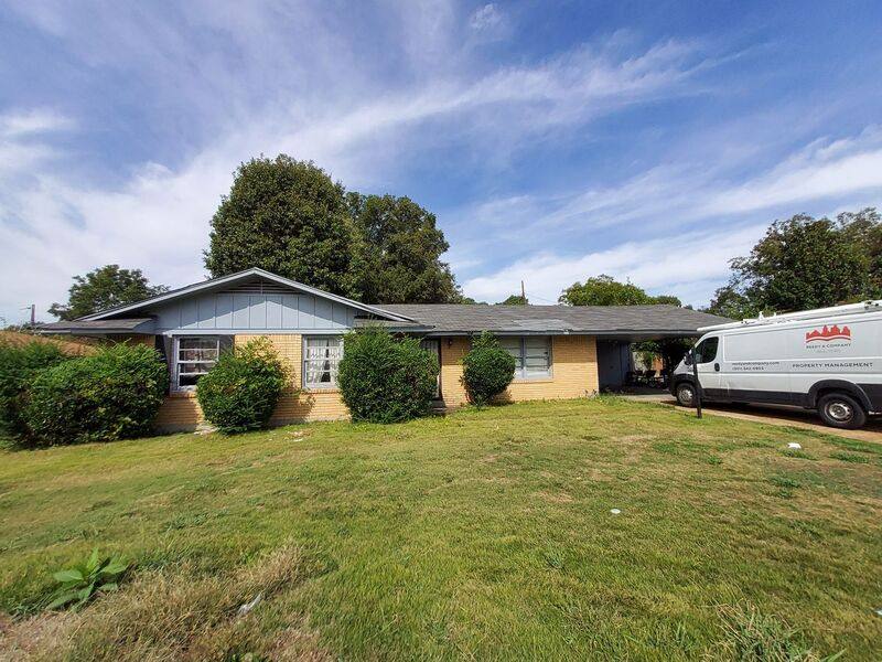 House for rent at 1456 E Raines Rd, Memphis, TN 38116