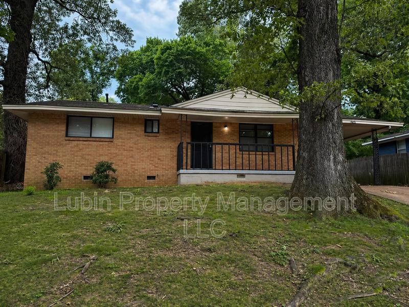 House for rent at 3413 Mountain Terrace St, Memphis, TN 38127