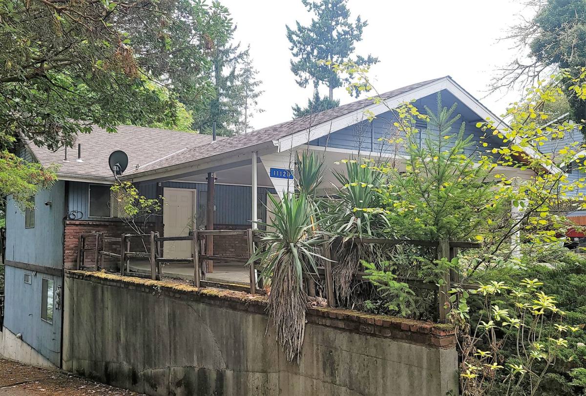Apartment for rent at 1112 Shorewood Dr, Bremerton, WA 98312