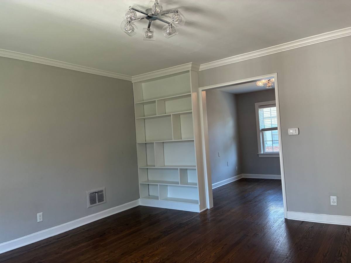 Apartment for rent at 2315 Glenmary Ave, Louisville, KY 40204