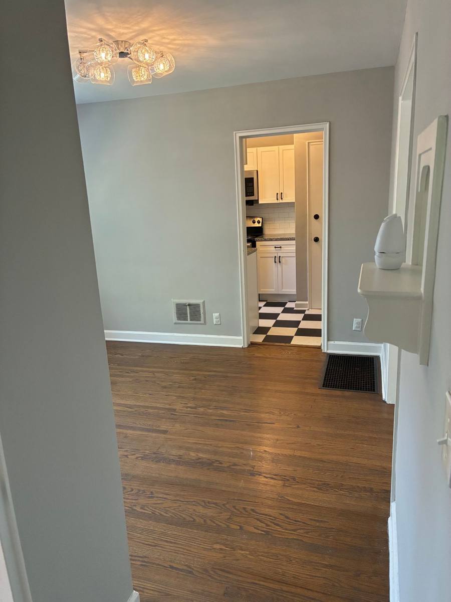 Apartment for rent at 2315 Glenmary Ave, Louisville, KY 40204