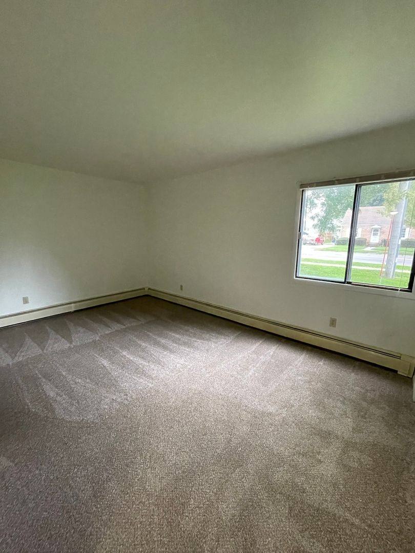 Apartment for rent at 526-540 Sugar Creek Rd, Delavan, WI 53115