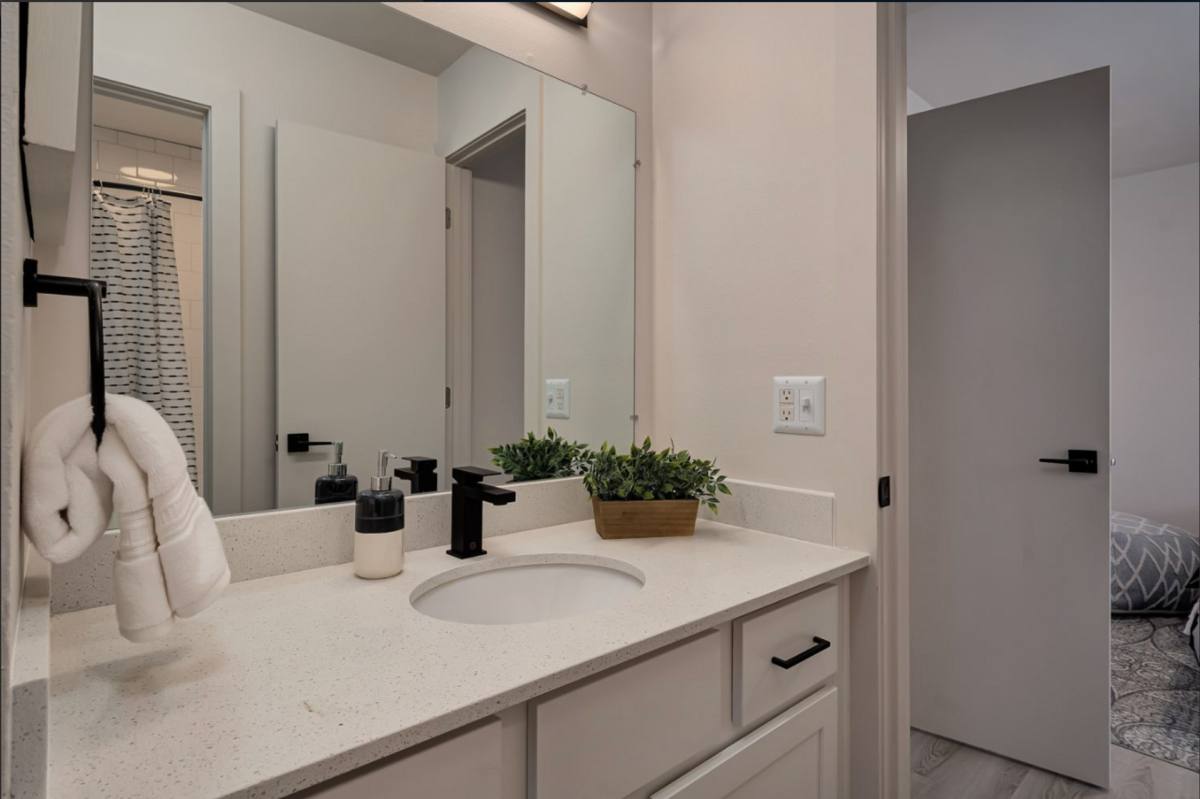 Apartment for rent at 665 E 5th Ave, Salt Lake City, UT 84103