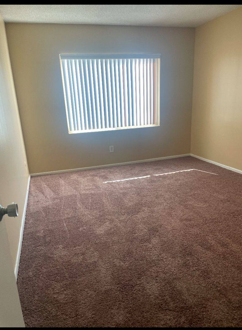 Apartment for rent at 15731 Pasadena Ave, Tustin, CA 92780