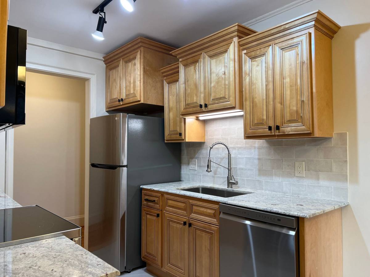 Apartment for rent at 171-175 Linwood Ave, Buffalo, NY 14209