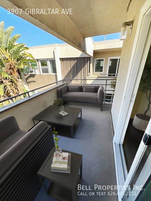 Apartment for rent at 3907 Gibraltar Ave, Los Angeles, CA 90008