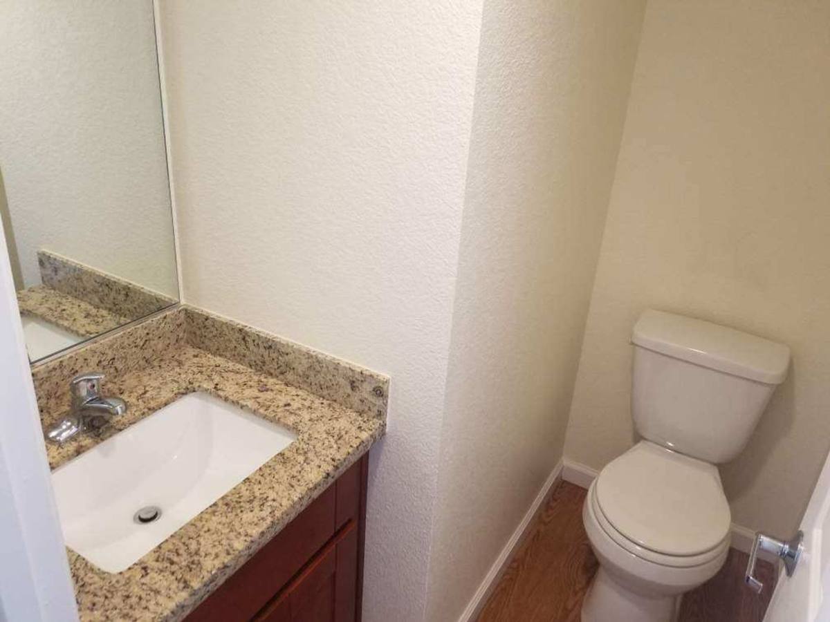 Apartment for rent at 5497 Carlson Dr, Sacramento, CA 95819