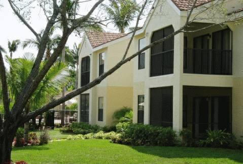 Apartment for rent at 2118 Arbour Walk Cr, Naples, FL 34109