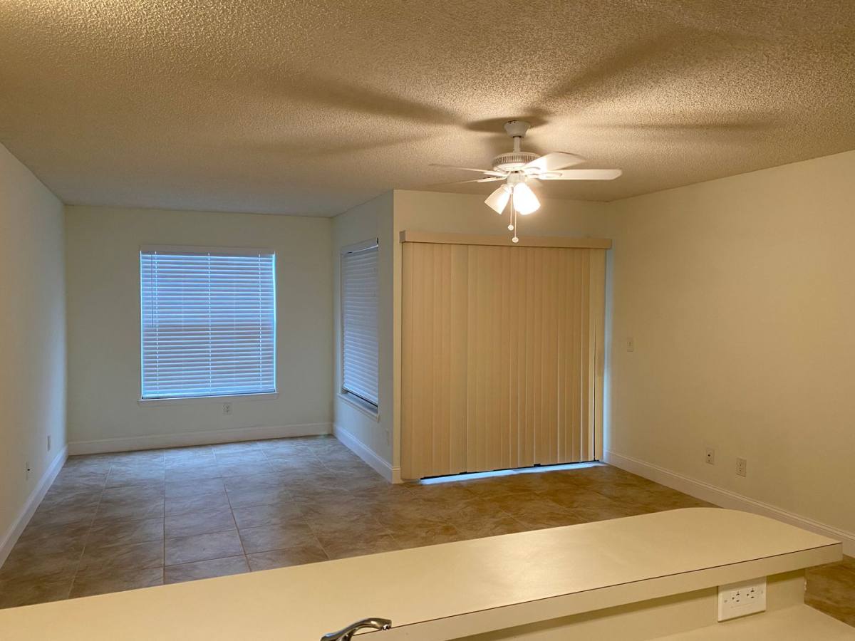Apartment for rent at 2118 Arbour Walk Cr, Naples, FL 34109