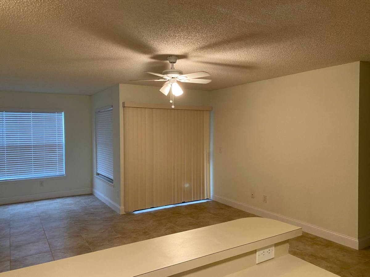 Apartment for rent at 2118 Arbour Walk Cr, Naples, FL 34109