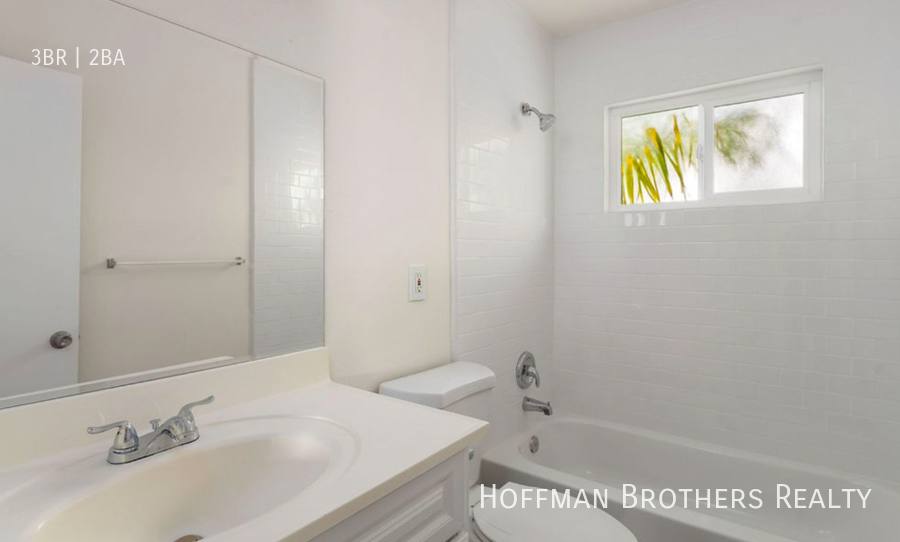 Apartment for rent at 4317 Columbus St #C, Bakersfield, CA 93306