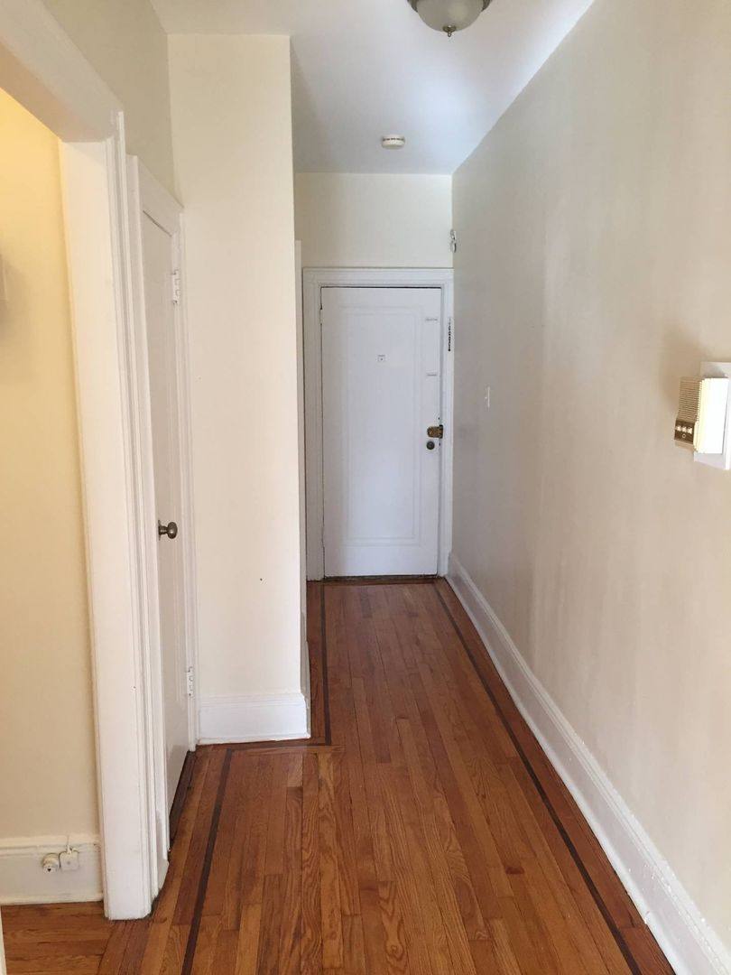 Apartment for rent at 85-87 W 32nd St, Bayonne, NJ 07002