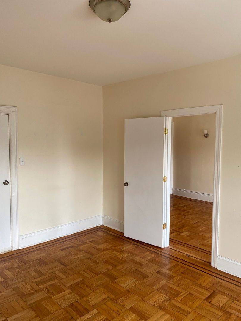 Apartment for rent at 85-87 W 32nd St, Bayonne, NJ 07002