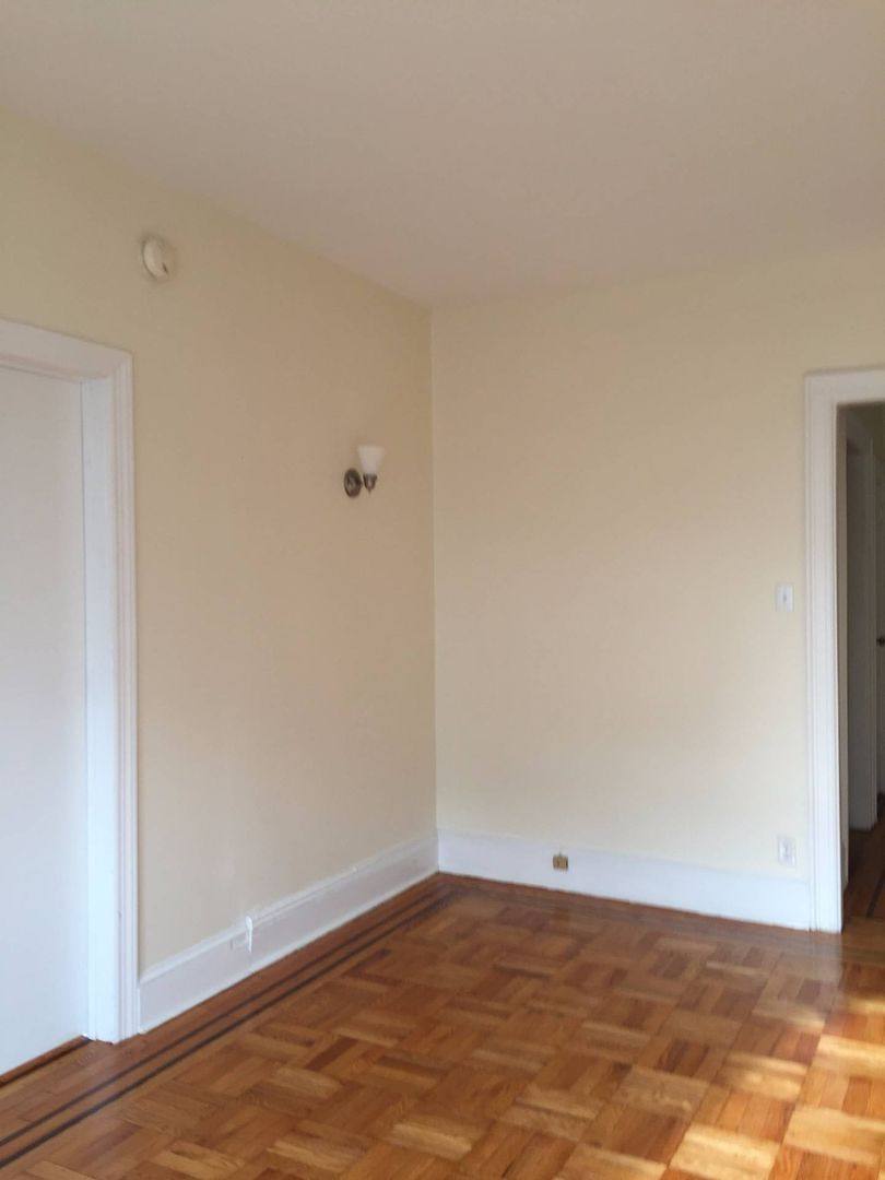 Apartment for rent at 85-87 W 32nd St, Bayonne, NJ 07002