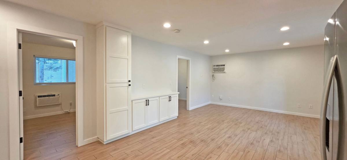 Apartment for rent at 2552 - 2554 27th St, Sacramento, CA 95818
