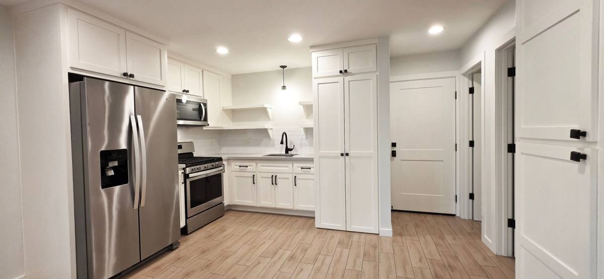 Apartment for rent at 2552 - 2554 27th St, Sacramento, CA 95818