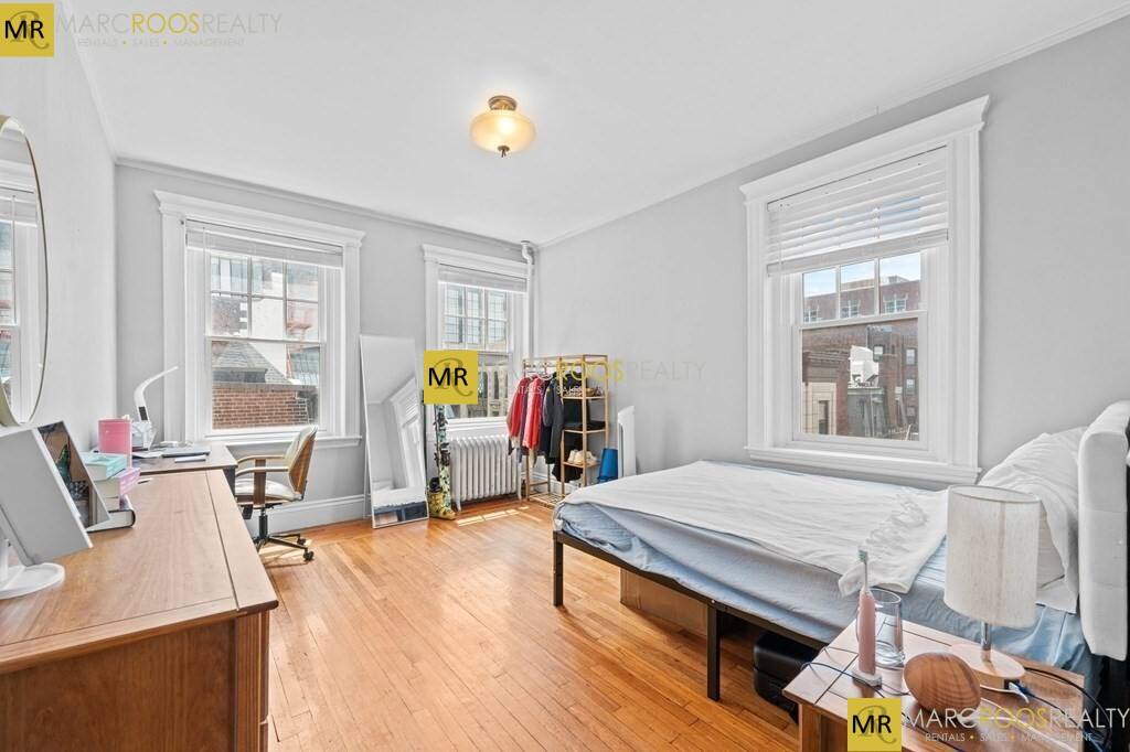 Apartment for rent at 282 Newbury St #14, Boston, MA 02116