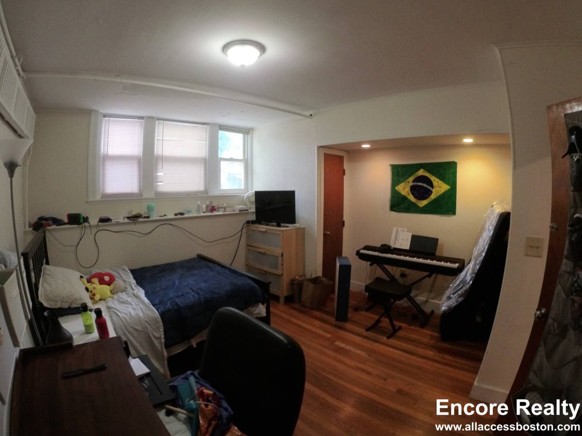 Apartment for rent at 241 Freeman St #D, Brookline, MA 02446