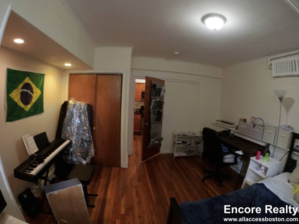 Apartment for rent at 241 Freeman St #D, Brookline, MA 02446