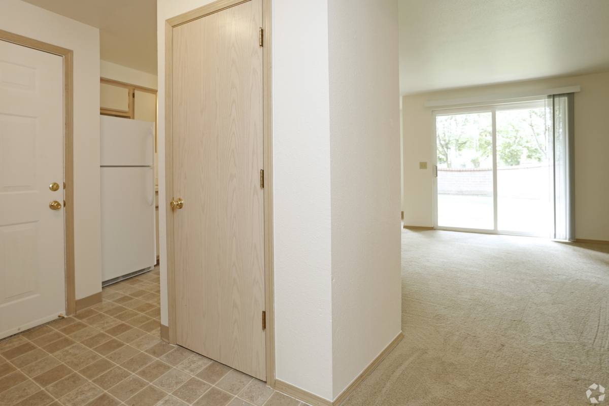 Apartment for rent at 1915 21st Ave SE, Albany, OR 97322