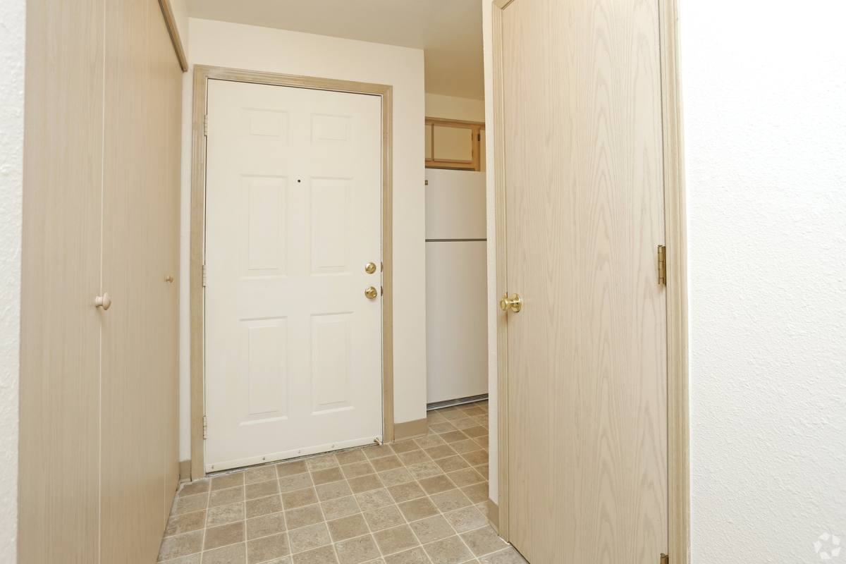 Apartment for rent at 1915 21st Ave SE, Albany, OR 97322