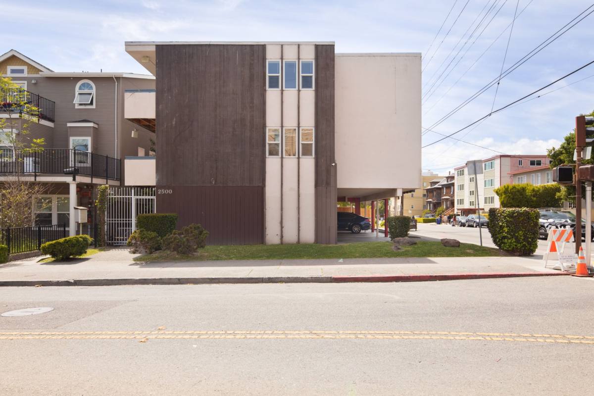 Apartment for rent at 2500 Dana St, Berkeley, CA 94704