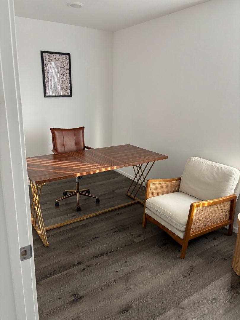 Apartment for rent at 4238 S Western Ave, Los Angeles, CA 90062