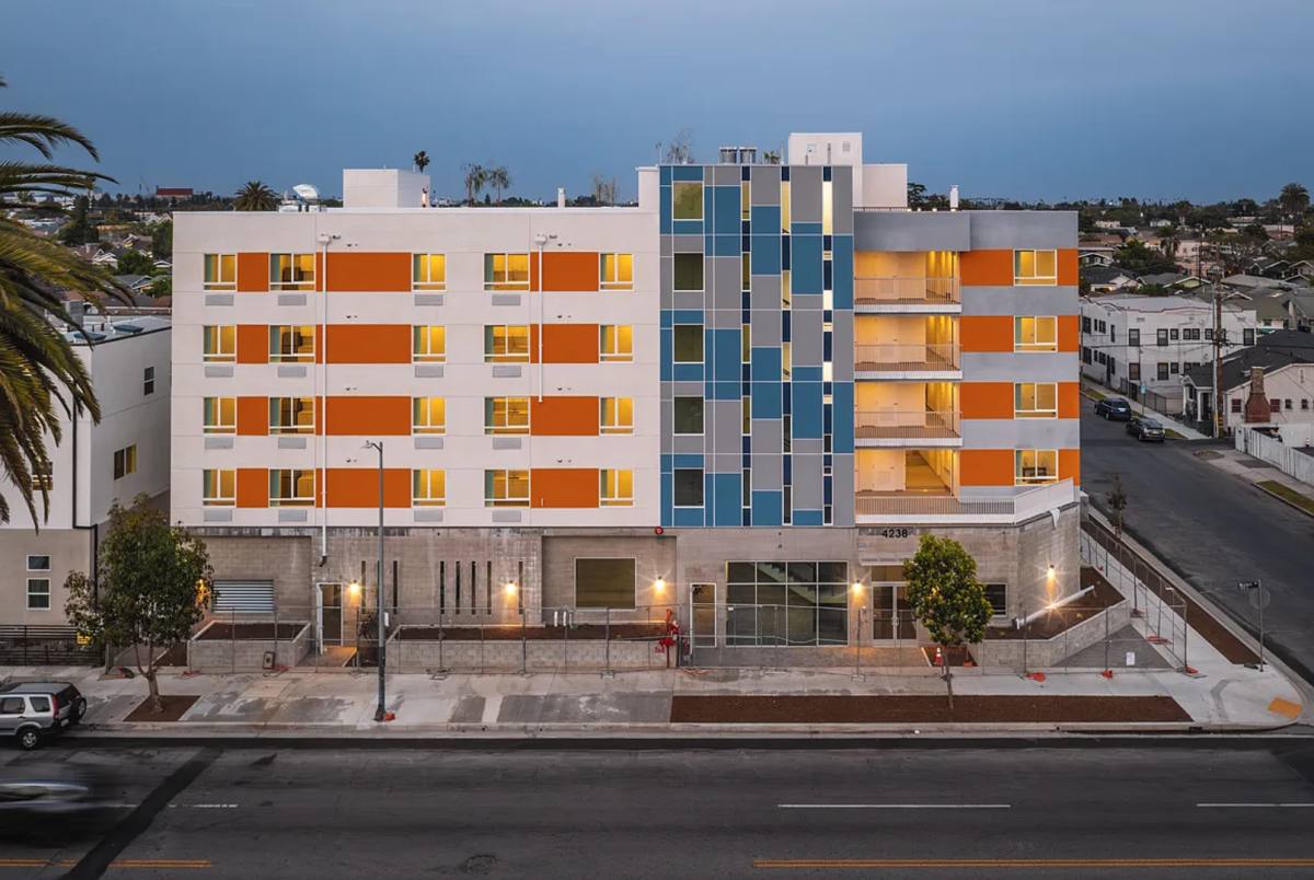 Apartment for rent at 4238 S Western Ave, Los Angeles, CA 90062
