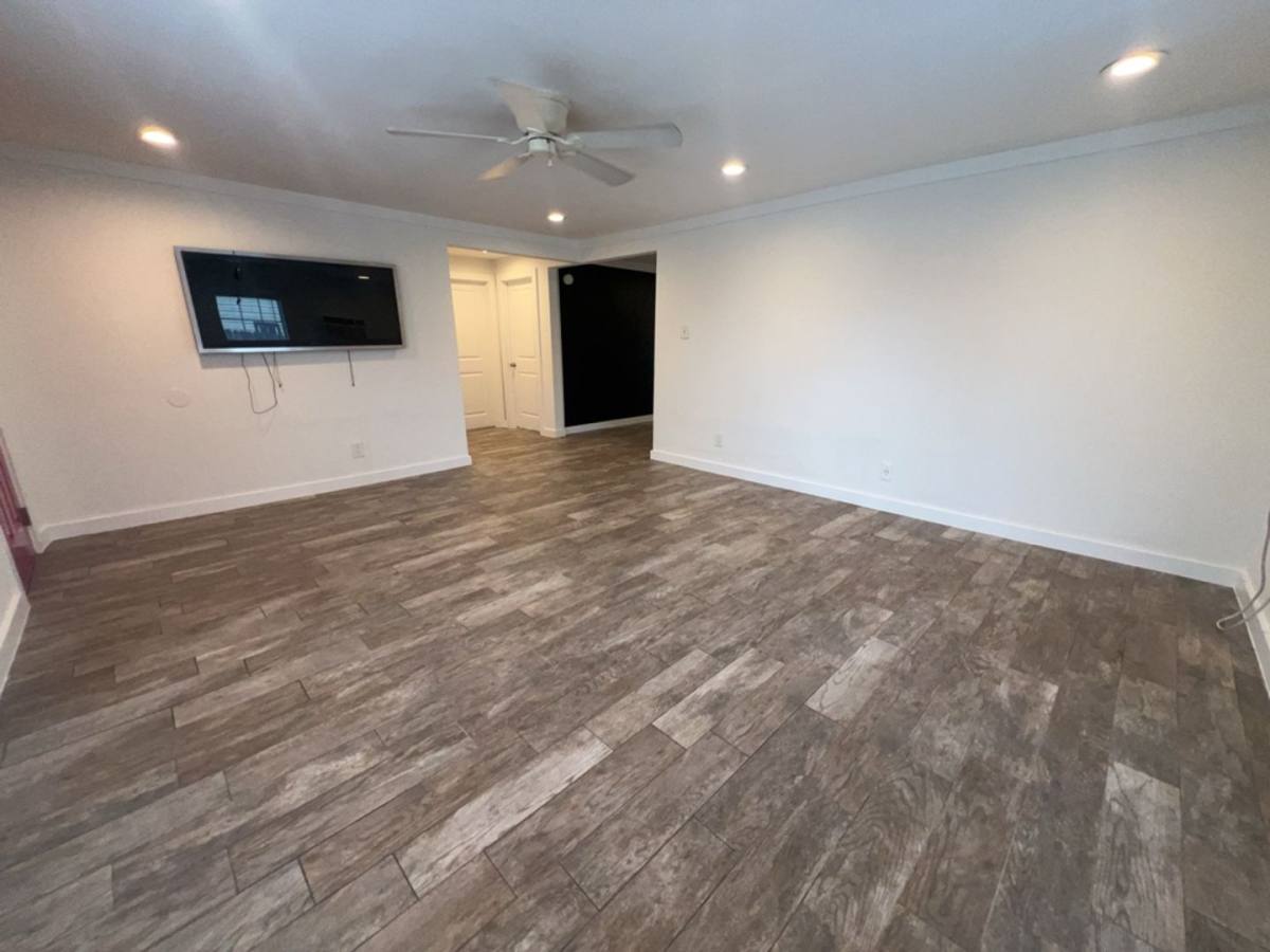 Apartment for rent at 1917 Thonig Rd, Houston, TX 77055
