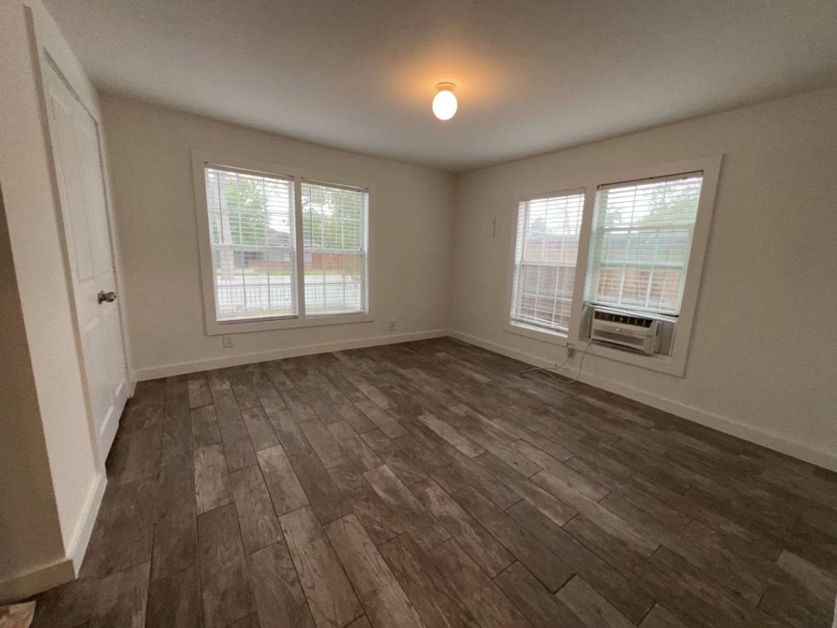 Apartment for rent at 1917 Thonig Rd, Houston, TX 77055