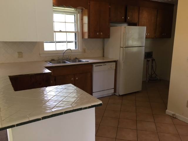 House for rent at 4112 Oak Dr, Valdosta, GA 31605