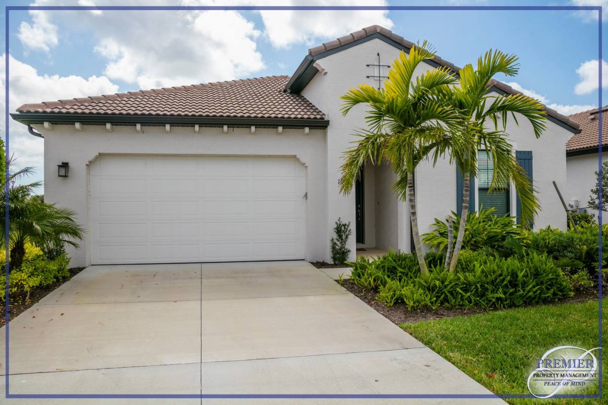 House for rent at 1466 Artesia Dr W, Naples, FL 34113