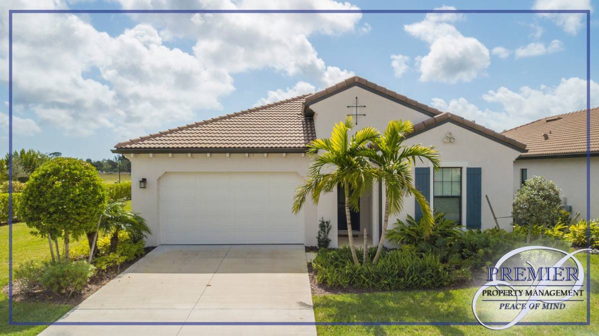 House for rent at 1466 Artesia Dr W, Naples, FL 34113