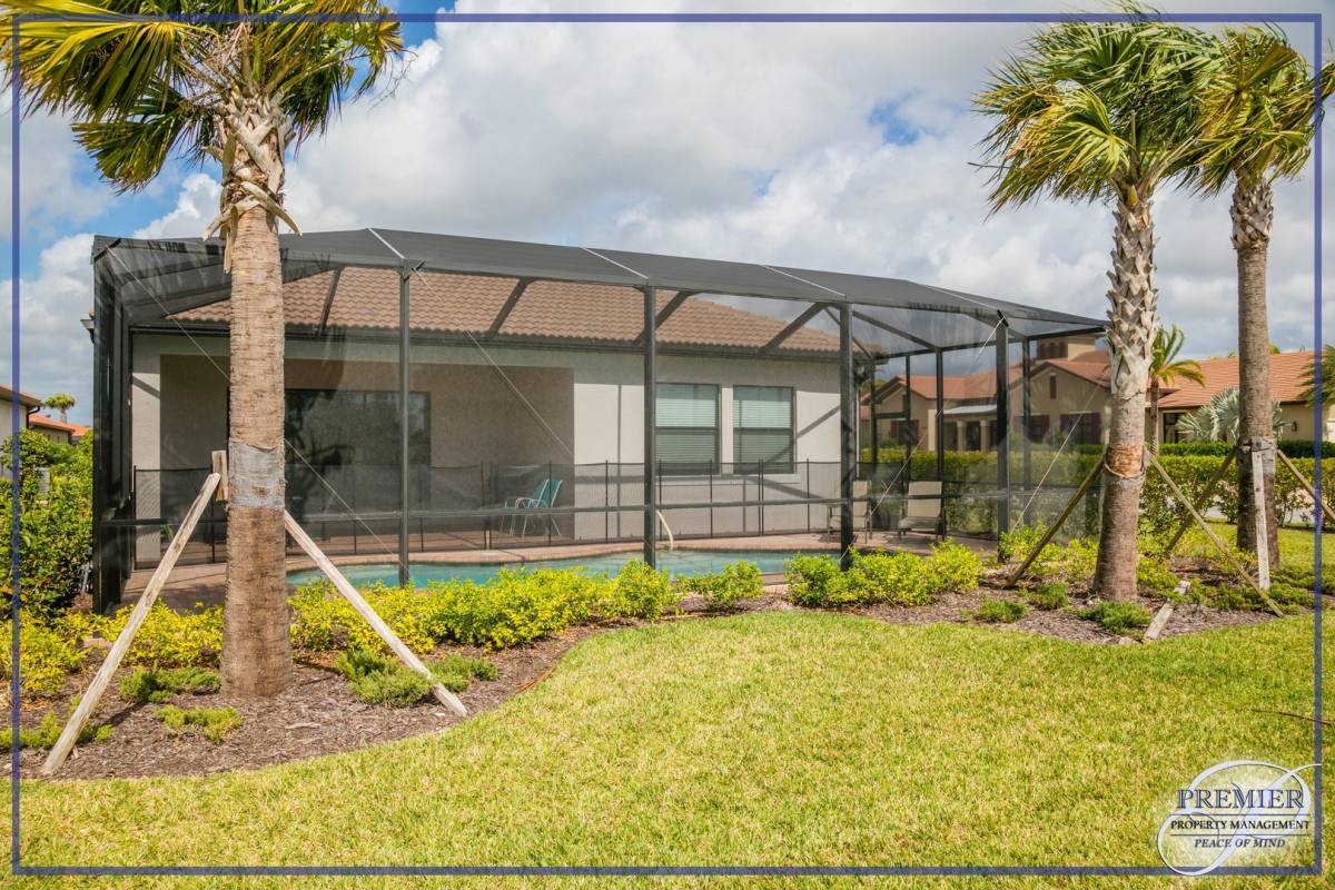 House for rent at 1466 Artesia Dr W, Naples, FL 34113