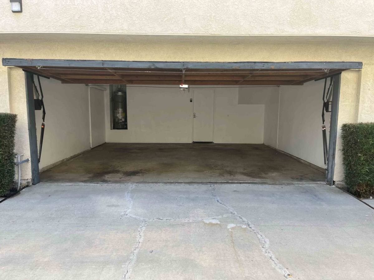 Apartment for rent at 79 & 89 Roosevelt Ave, Pasadena, CA 91107