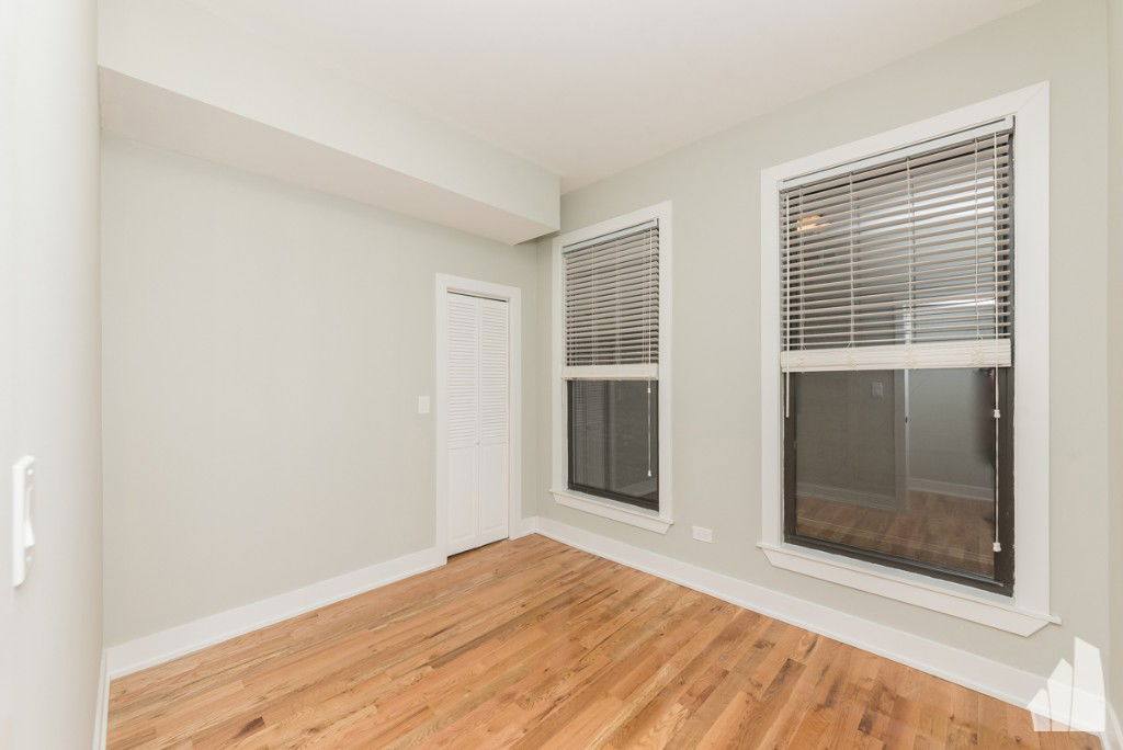 Apartment for rent at 627 W Oakdale Ave #635-2, Chicago, IL 60657