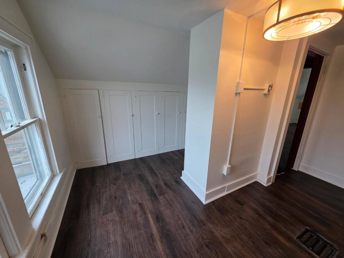 Apartment for rent at 107 Dawes Ave #3, Akron, OH 44302