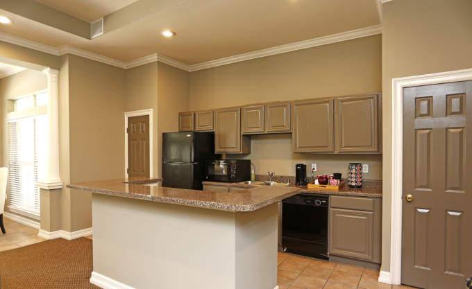 Apartment for rent at 700 E Ash Lane, Euless, TX 76039