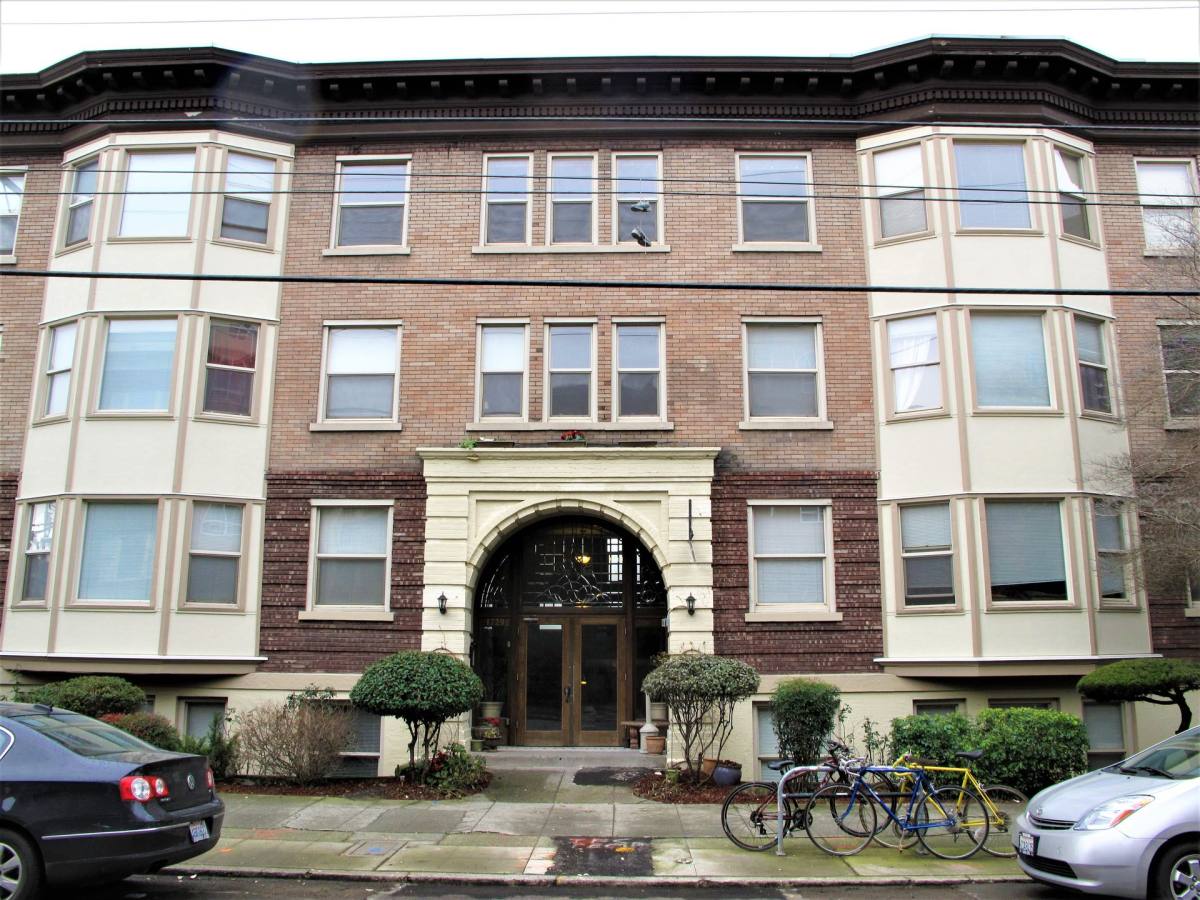 Apartment for rent at 1729 Boylston Ave, Seattle, WA 98122