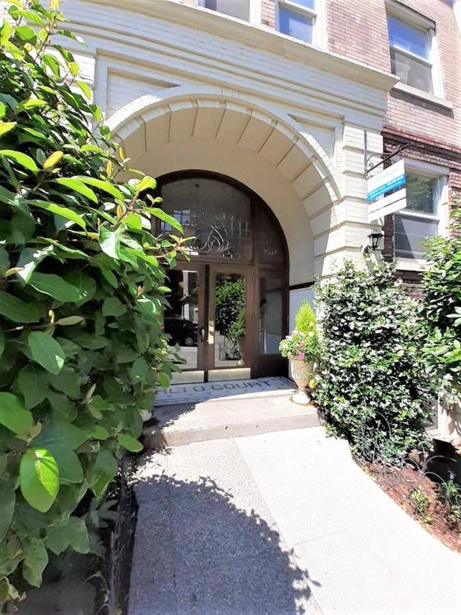 Apartment for rent at 1729 Boylston Ave, Seattle, WA 98122