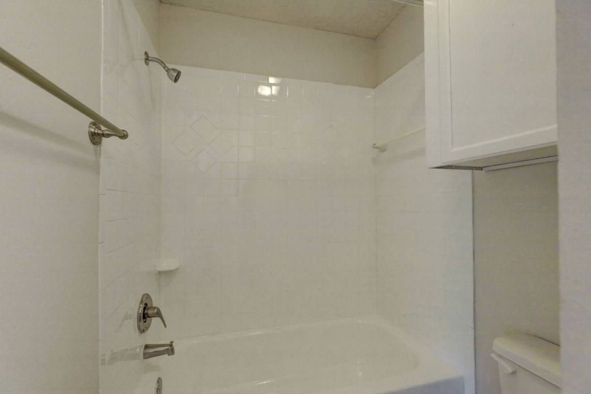 Apartment for rent at 515 Alameda St, Norman, OK 73071