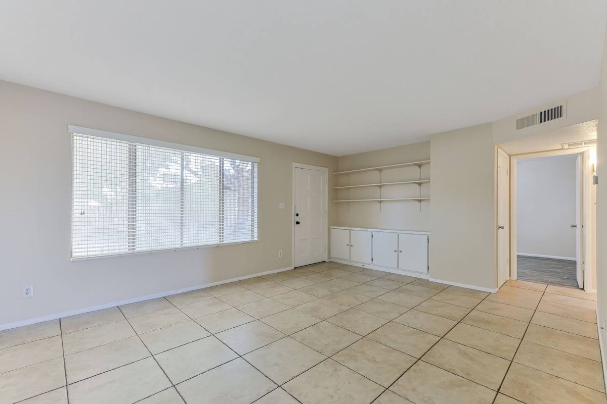 Apartment for rent at 5105 S La Rosa, Tempe, AZ 85282
