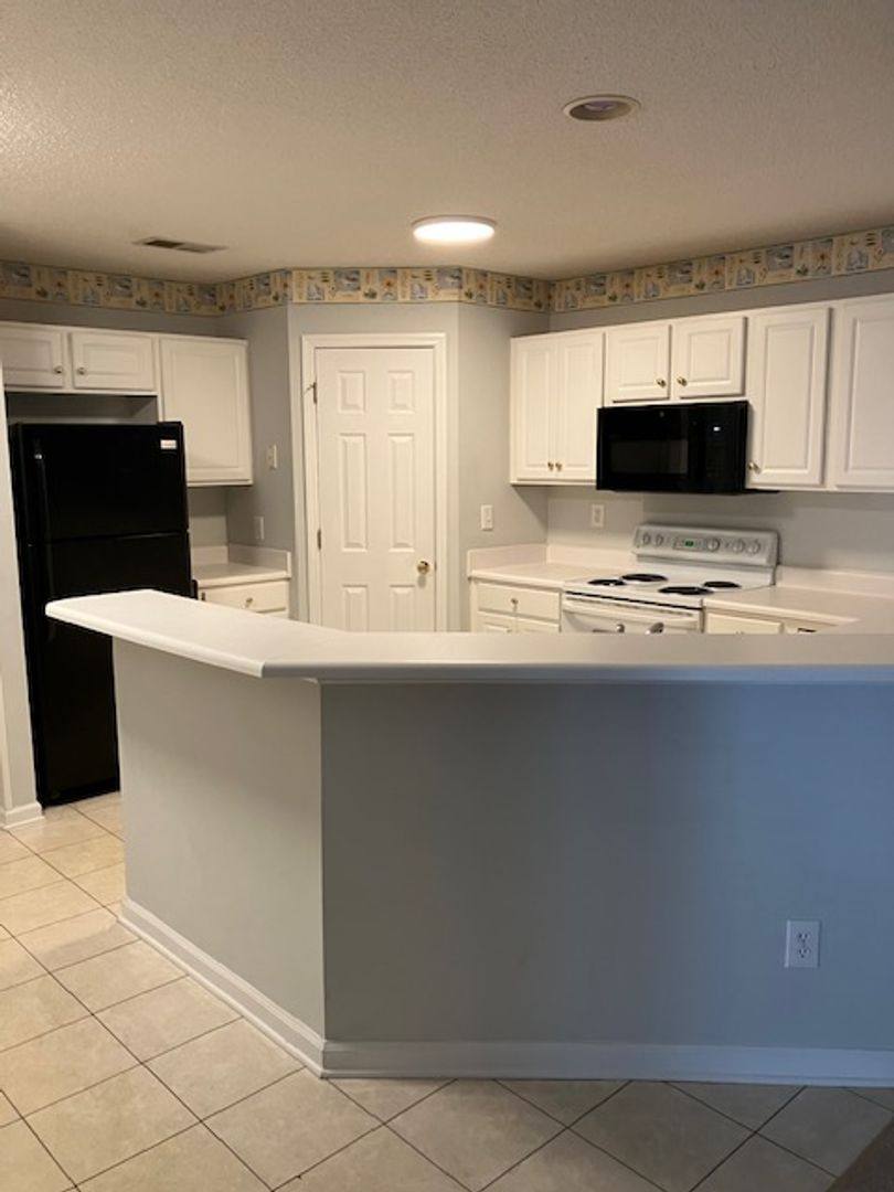 Apartment for rent at 5002-10 Hunters Trail, Wilmington, NC 28405
