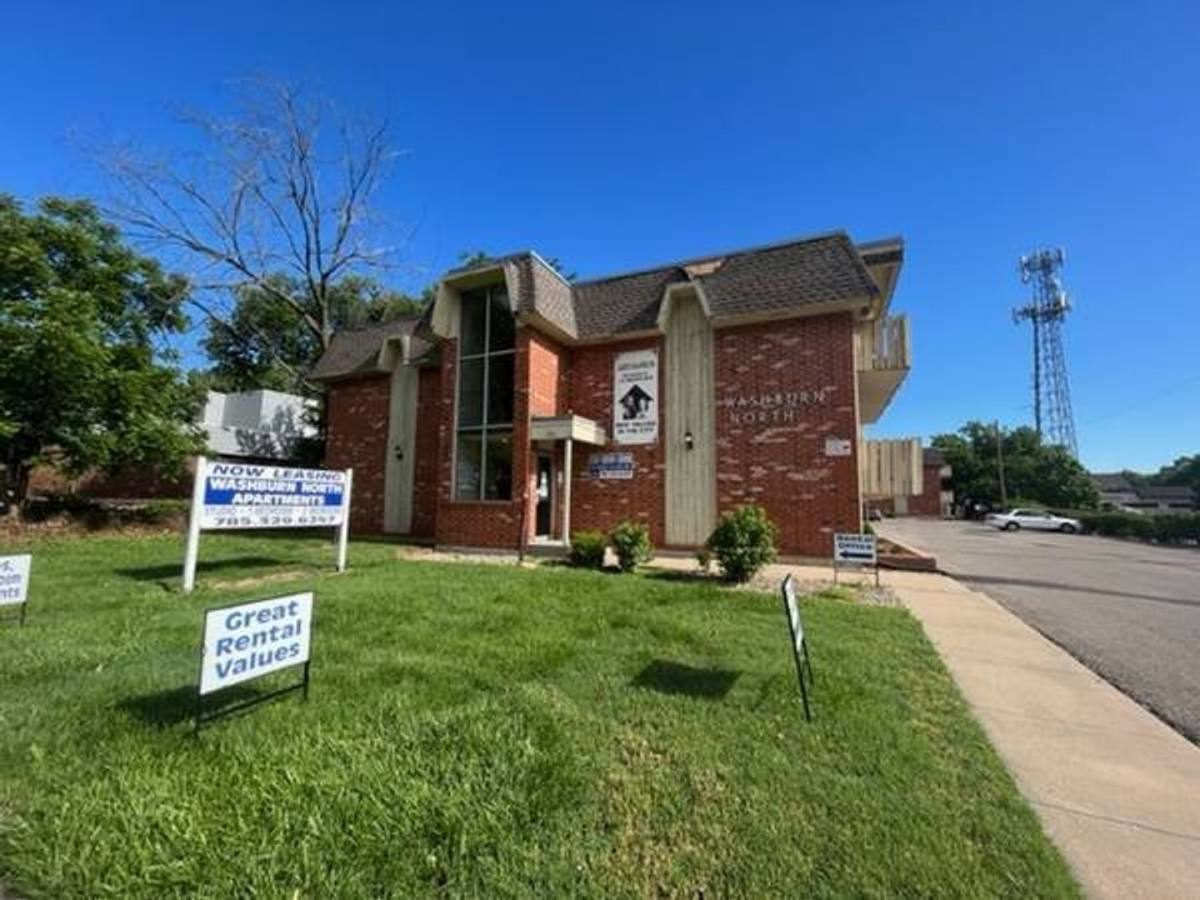 Apartment for rent at 1516 SW 17th, Topeka, KS 66604