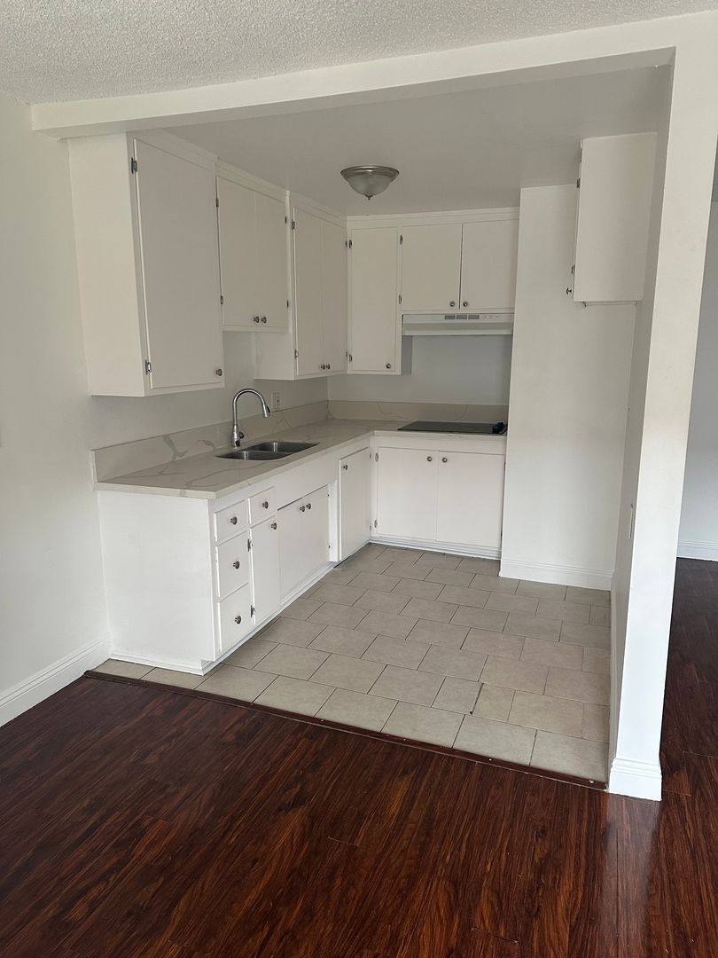 Apartment for rent at 8601 State St, South Gate, CA 90280