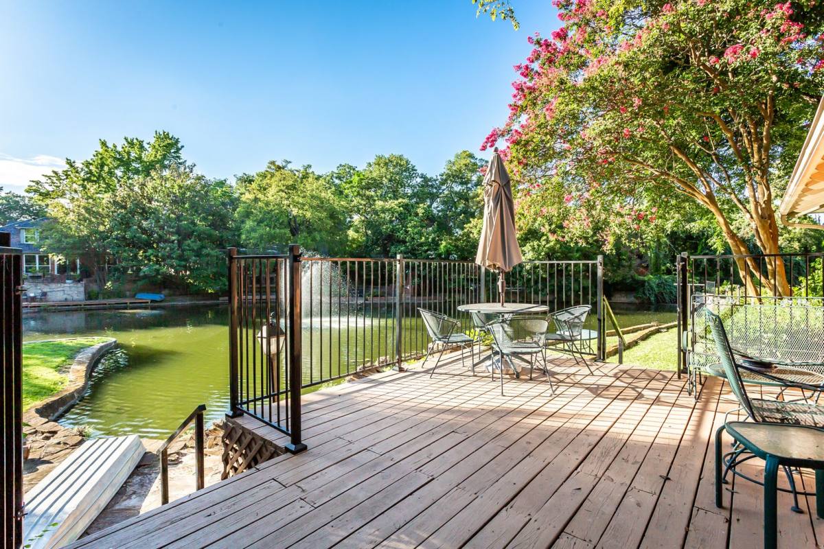 House for rent at 6737 Lakefair Circle, Dallas, TX 75214